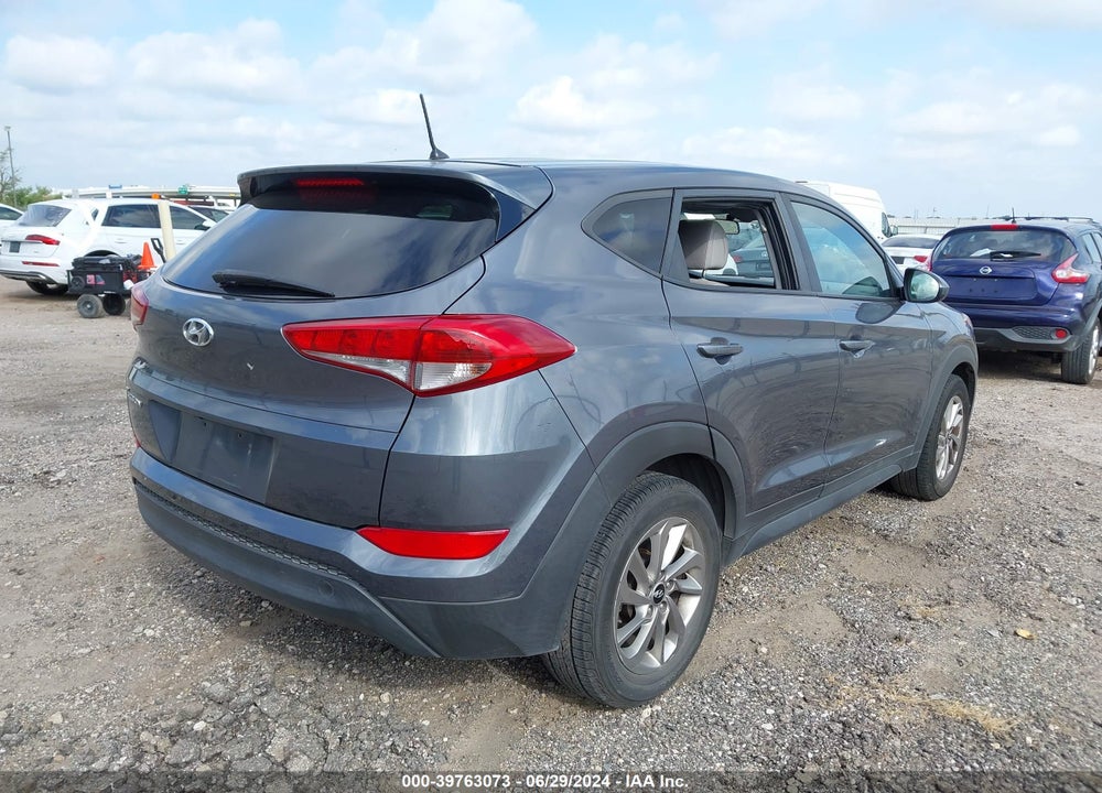 2018 HYUNDAI TUCSON SE VIN: KM8J23A48JU658401