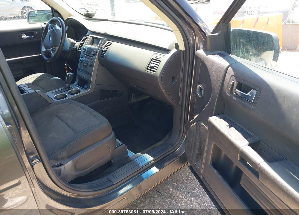 2018 FORD FLEX SE VIN: 2FMGK5B83JBA10784