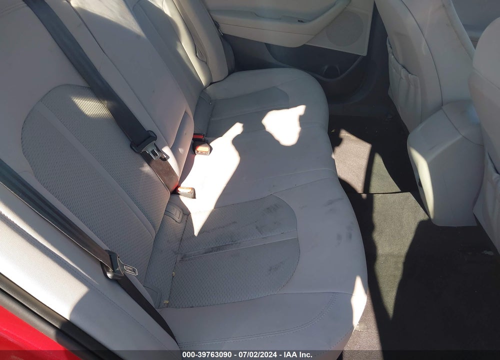 2016 HYUNDAI SONATA SE VIN: 5NPE24AF9GH283117