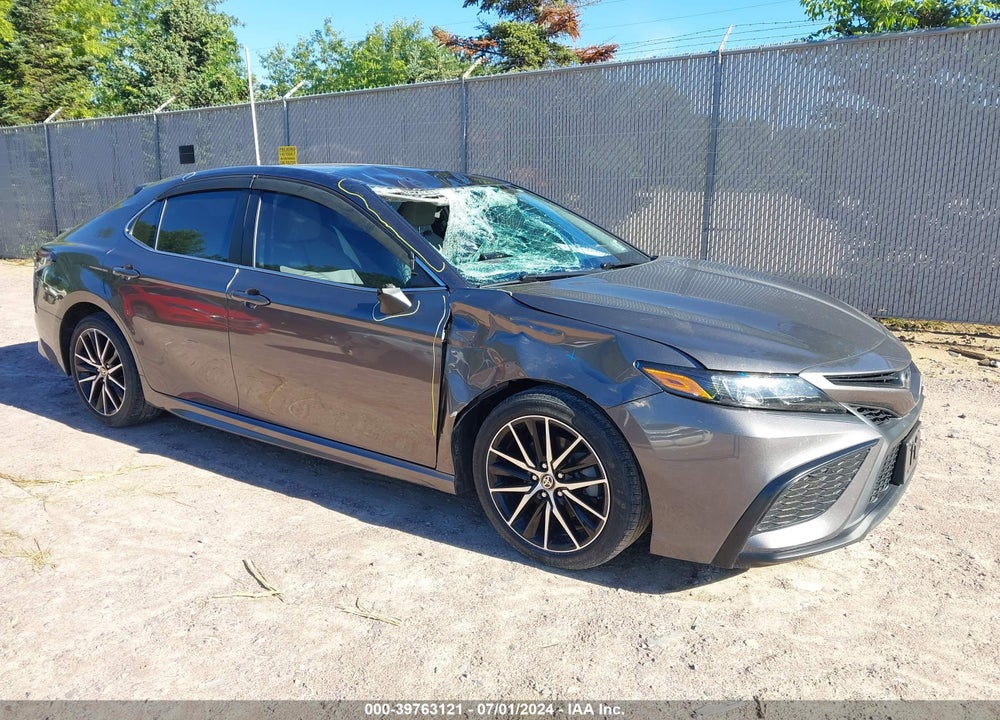 2021 TOYOTA CAMRY SE VIN: 4T1G11AK8MU404126