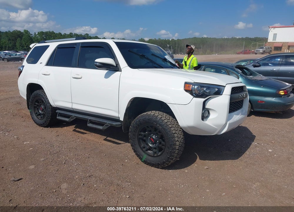 2019 TOYOTA 4RUNNER SR5 PREMIUM VIN: JTEBU5JR8K5631183