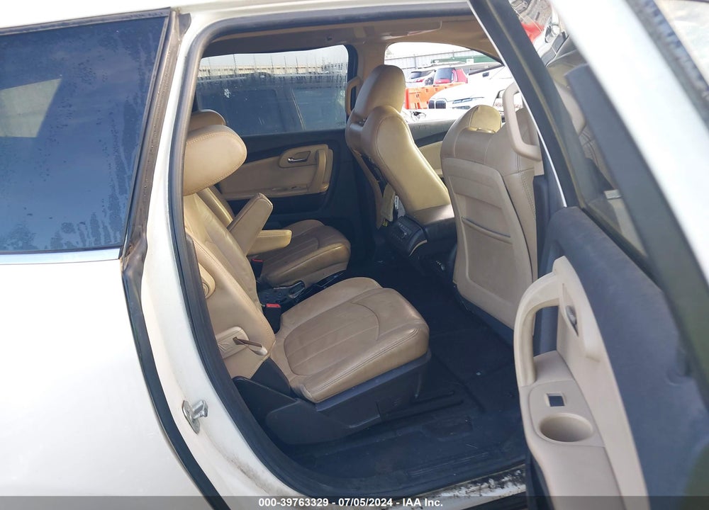 2011 CHEVROLET TRAVERSE LTZ VIN: 1GNKRLED1BJ412038