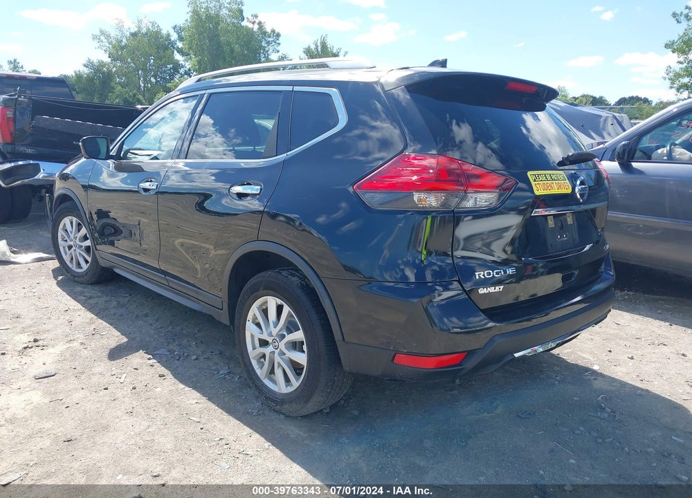 2017 NISSAN ROGUE SV VIN: KNMAT2MV4HP606529