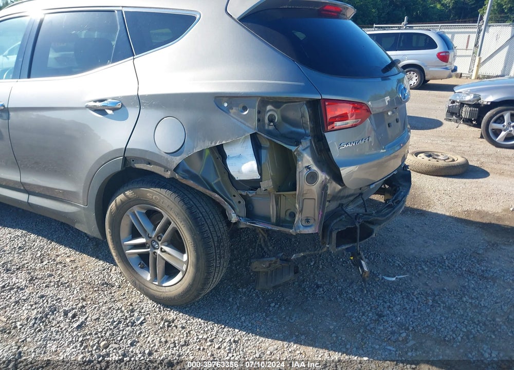 2017 HYUNDAI SANTA FE SPORT 2.4L VIN: 5NMZU3LB3HH019048
