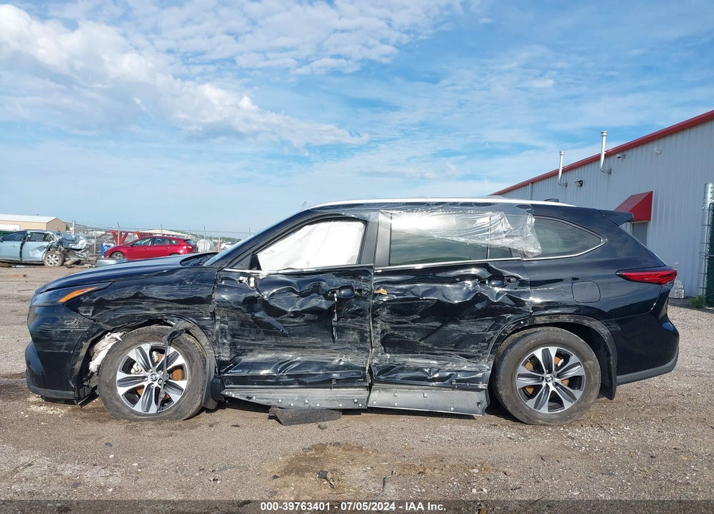 2023 TOYOTA HIGHLANDER HYBRID XLE VIN: 5TDKBRCH5PS576540