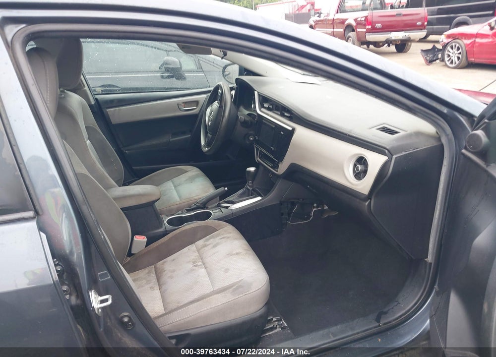 2017 TOYOTA COROLLA LE VIN: 2T1BURHE5HC902534