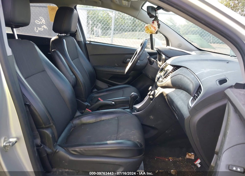 2019 CHEVROLET TRAX LT VIN: KL7CJPSB1KB932908