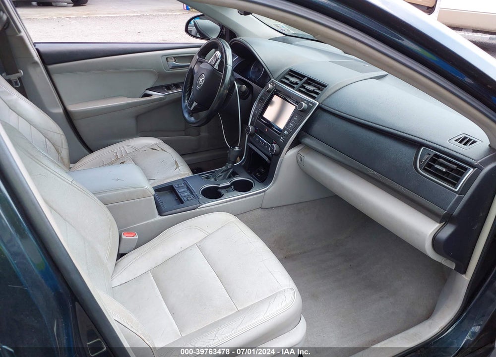 2015 TOYOTA CAMRY HYBRID XLE VIN: 4T1BD1FK2FU160048