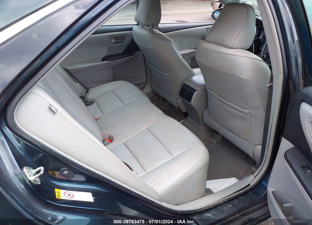 2015 TOYOTA CAMRY HYBRID XLE VIN: 4T1BD1FK2FU160048