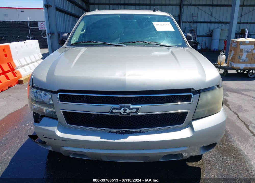 2008 CHEVROLET TAHOE LS VIN: 1GNFK13058R258681