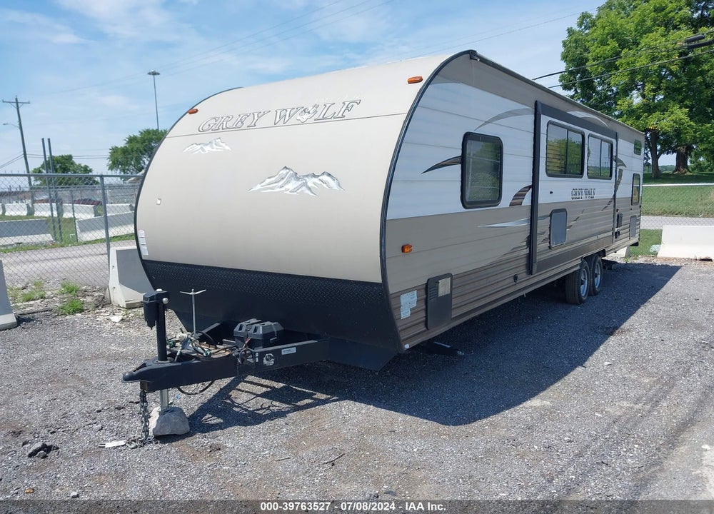 2015 CHEROKEE TRAVEL TRLR VIN: 4X4TCKE25FK028622