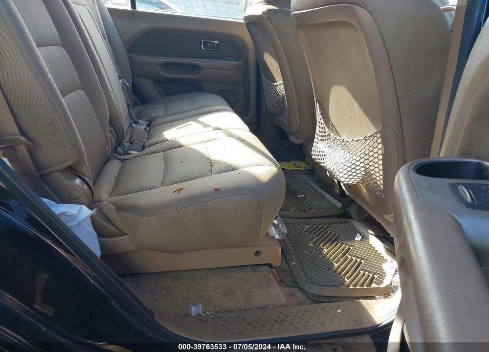 2006 HONDA PILOT LX VIN: 2HKYF18186H538557