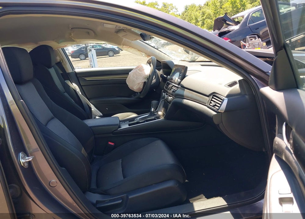2018 HONDA ACCORD VIN: 1HGCV1F13JA268350