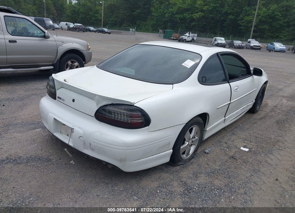 1997 PONTIAC GRAND PRIX GT VIN: 1G2WP1213VF344190