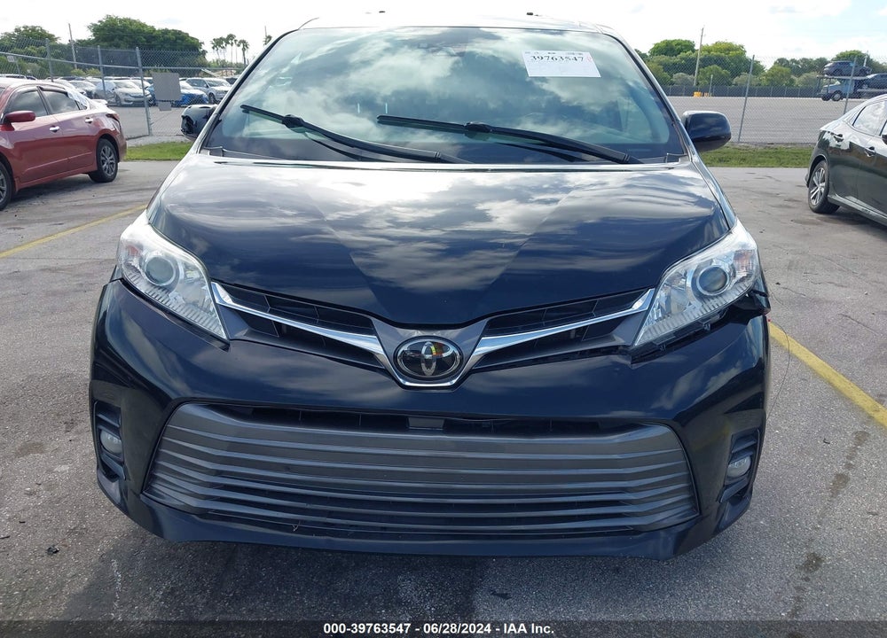 2019 TOYOTA SIENNA XLE 8 PASSENGER VIN: 5TDYZ3DC2KS016165