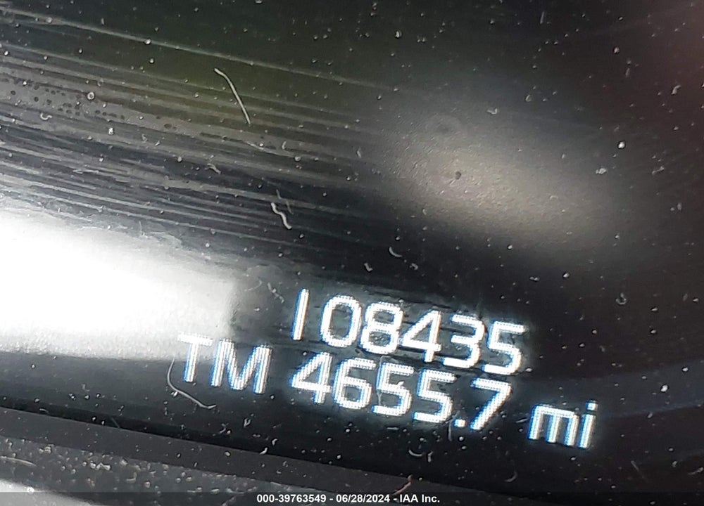 2016 VOLVO XC90 T5 MOMENTUM VIN: YV4102XK5G1086382