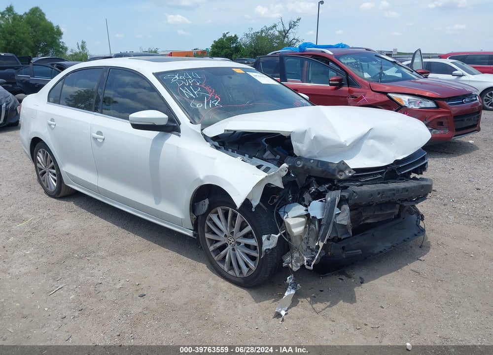 2015 VOLKSWAGEN JETTA 1.8T SE VIN: 3VWD07AJ7FM321344