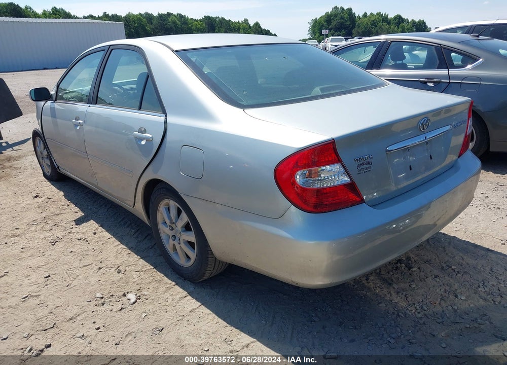 2002 TOYOTA CAMRY XLE VIN: JTDBE30K420045913