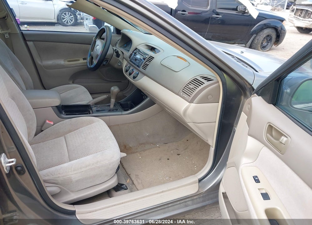 2002 TOYOTA CAMRY LE VIN: 4T1BE32KX2U548315