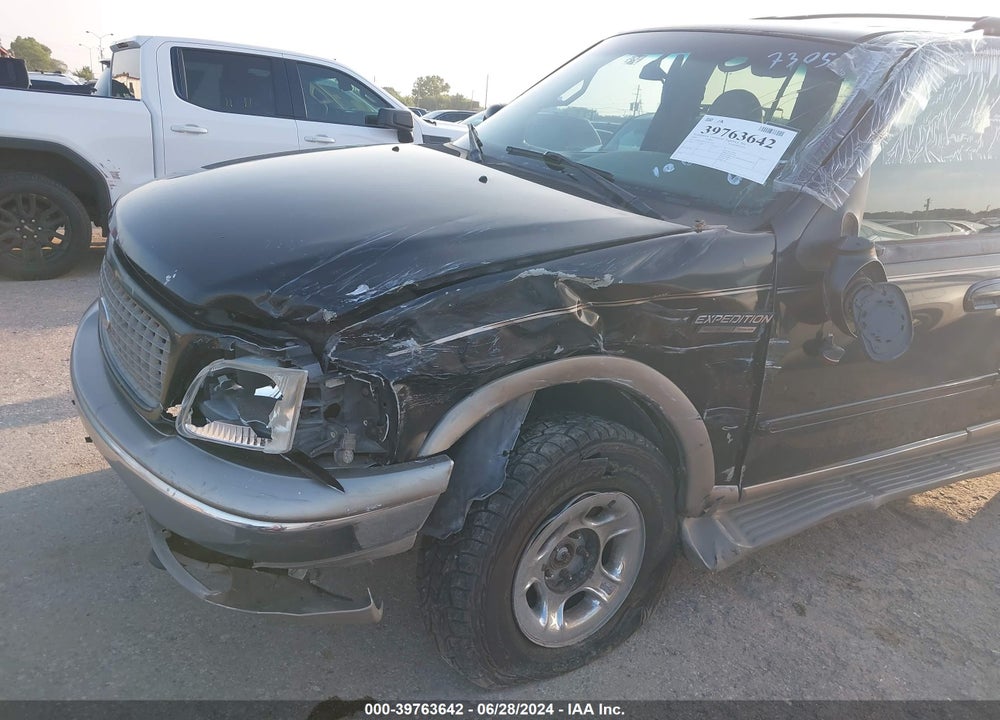 2000 FORD EXPEDITION EDDIE BAUER VIN: 1FMPU18L6YLB17305