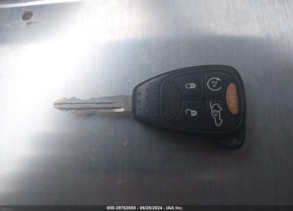 2010 CHRYSLER SEBRING LIMITED VIN: 1C3CC5FV0AN144953