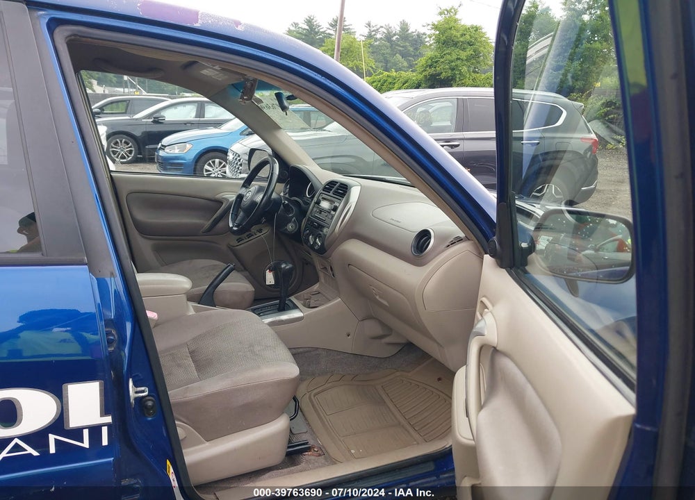 2005 TOYOTA RAV4 VIN: JTEHD20V850044734