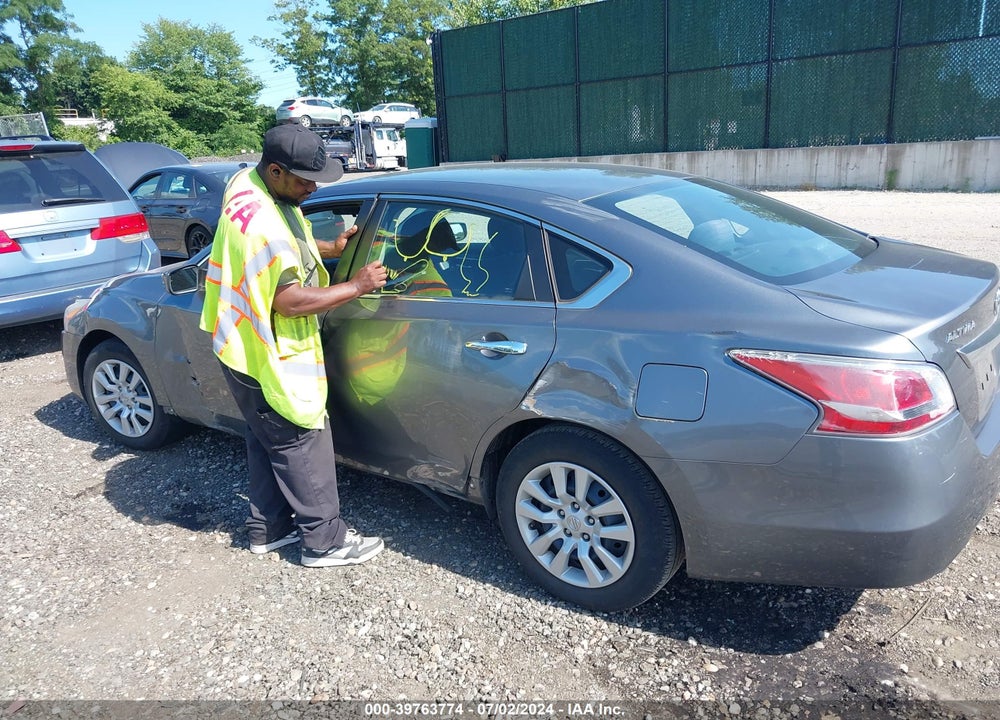 2015 NISSAN ALTIMA 2.5 S VIN: 1N4AL3AP4FC223812