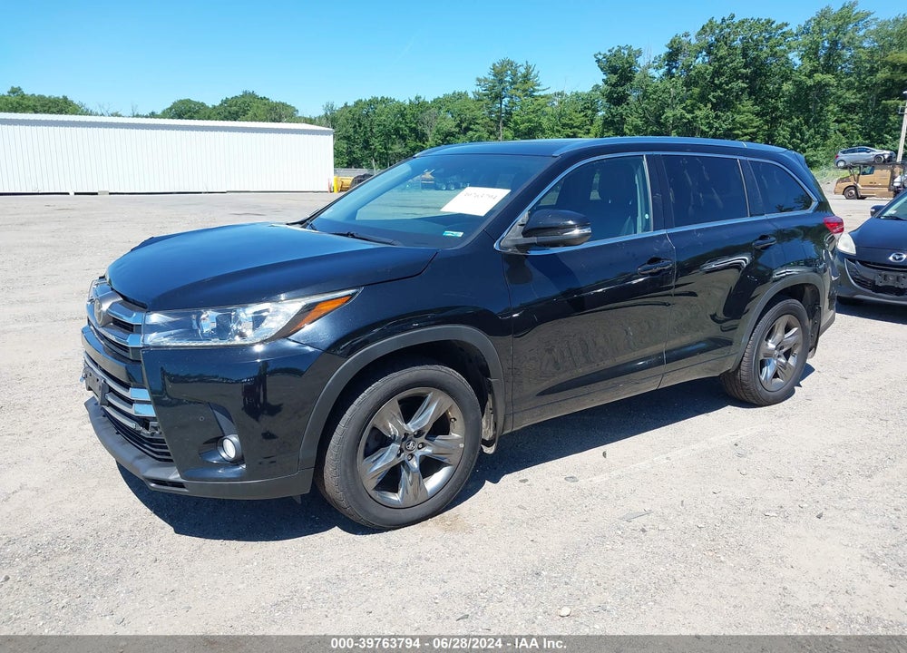 2017 TOYOTA HIGHLANDER LIMITED/PLATINUM VIN: 5TDDZRFH5HS423528