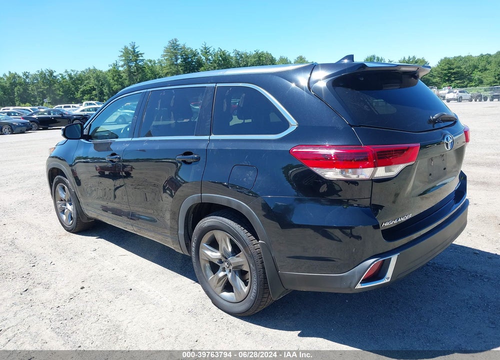 2017 TOYOTA HIGHLANDER LIMITED/PLATINUM VIN: 5TDDZRFH5HS423528