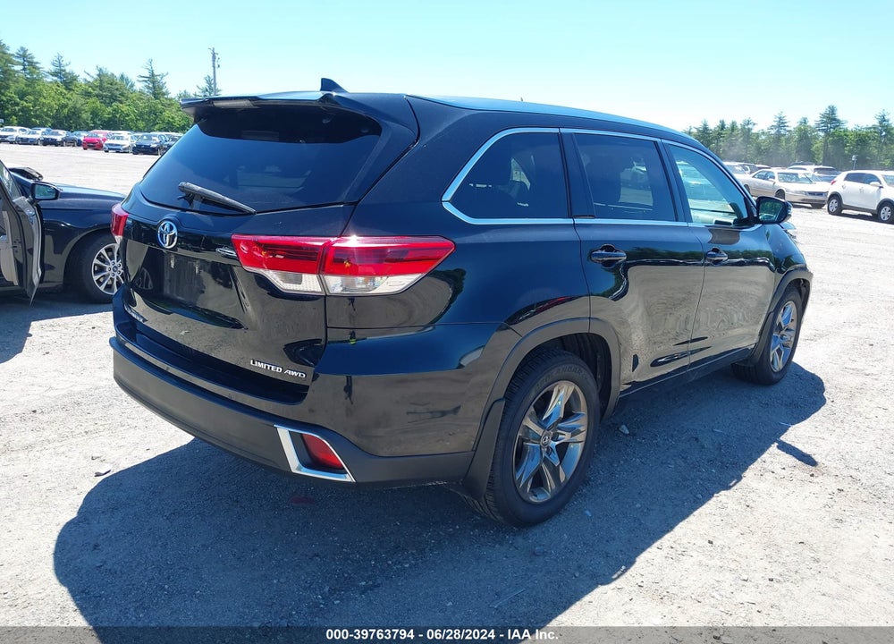 2017 TOYOTA HIGHLANDER LIMITED/PLATINUM VIN: 5TDDZRFH5HS423528
