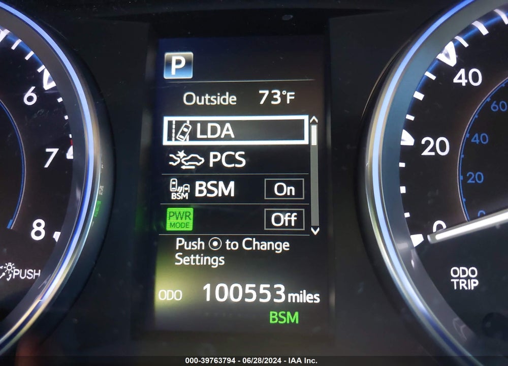2017 TOYOTA HIGHLANDER LIMITED/PLATINUM VIN: 5TDDZRFH5HS423528