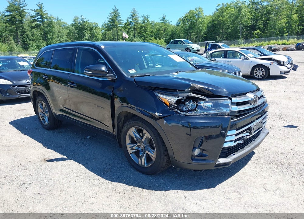 2017 TOYOTA HIGHLANDER LIMITED/PLATINUM VIN: 5TDDZRFH5HS423528