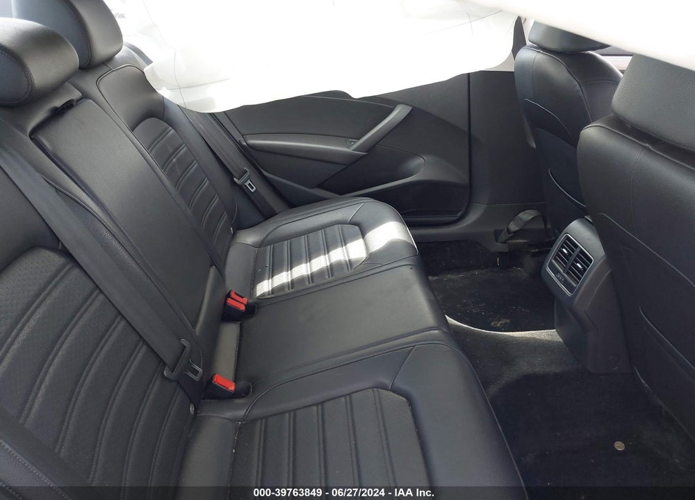 2015 VOLKSWAGEN PASSAT 1.8T SE VIN: 1VWBT7A33FC062367