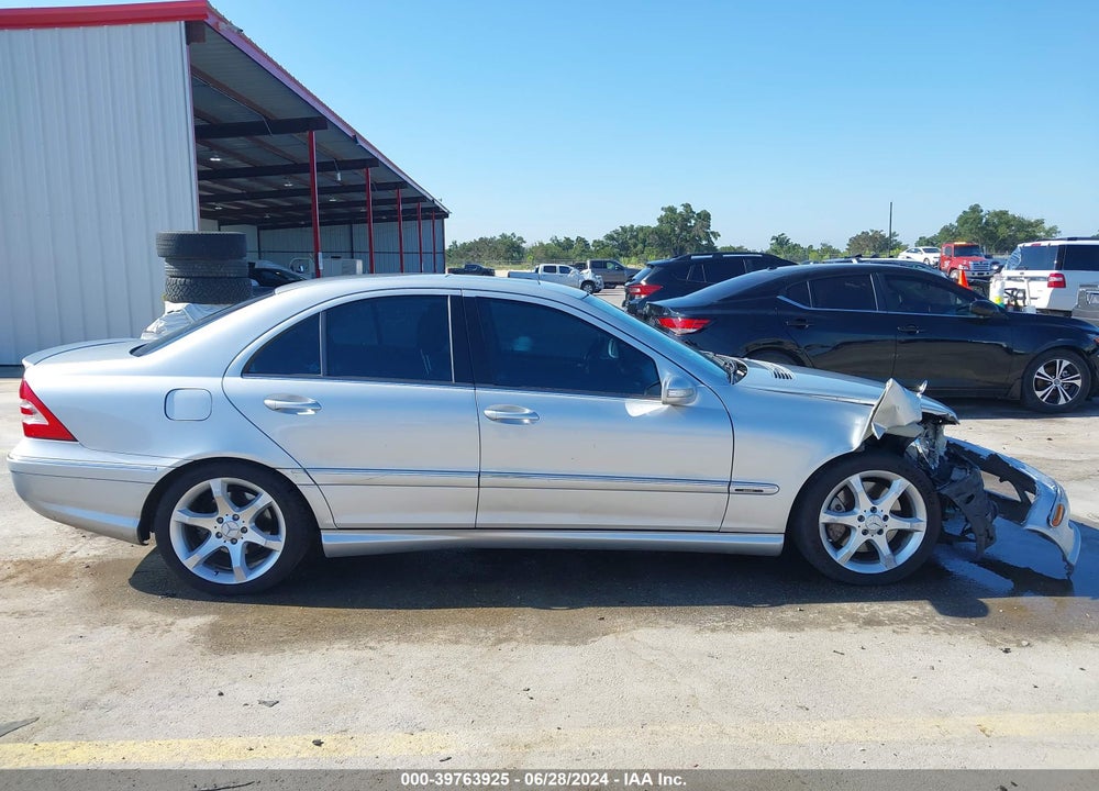 2007 MERCEDES-BENZ C 230 SPORT VIN: WDBRF52HX7F935246