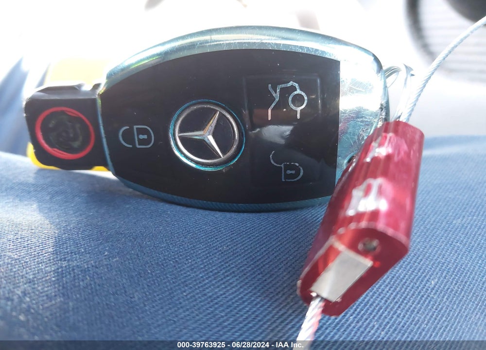 2007 MERCEDES-BENZ C 230 SPORT VIN: WDBRF52HX7F935246