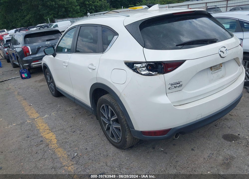 2018 MAZDA CX-5 TOURING VIN: JM3KFACM3J1349300
