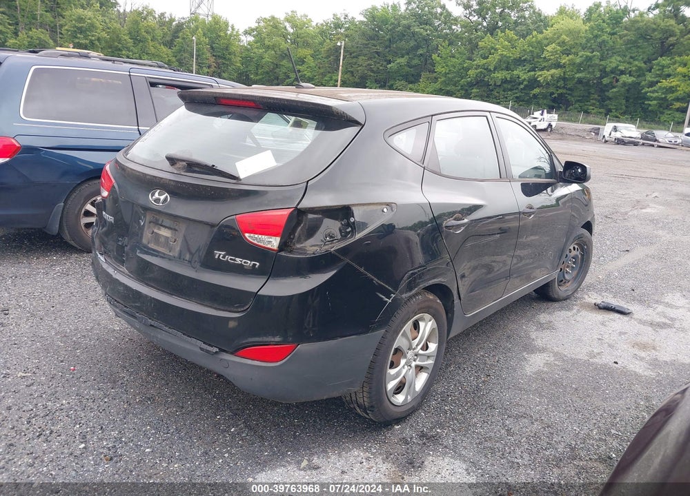 2010 HYUNDAI TUCSON GLS VIN: KM8JT3AC9AU038144