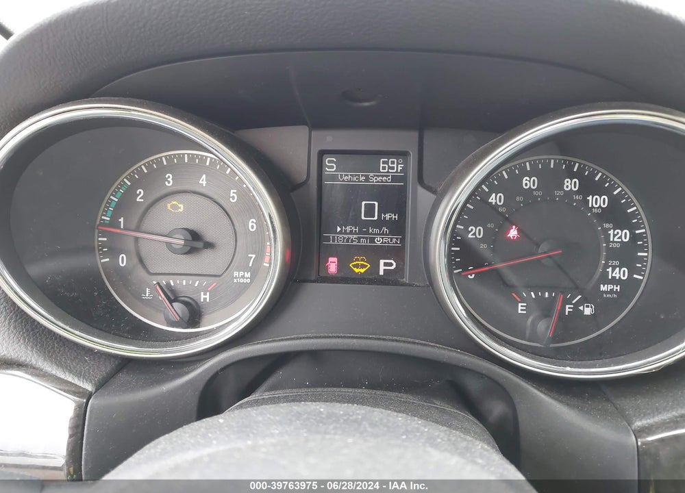 2011 JEEP GRAND CHEROKEE LAREDO VIN: 1J4RR4GG2BC715364