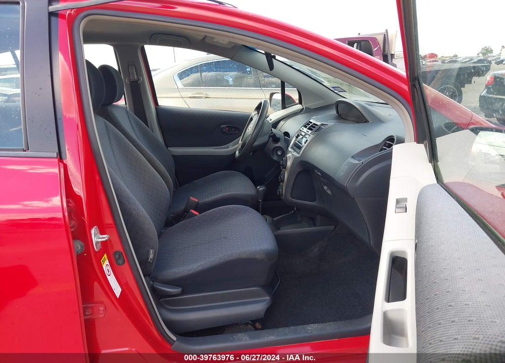 2009 TOYOTA YARIS VIN: JTDKT903495223172