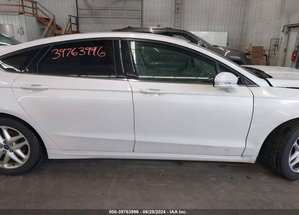 2014 FORD FUSION SE VIN: 3FA6P0HD2ER141758