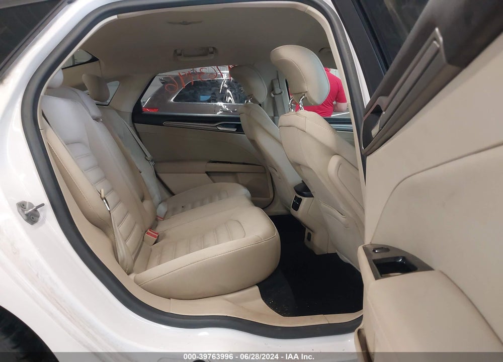 2014 FORD FUSION SE VIN: 3FA6P0HD2ER141758