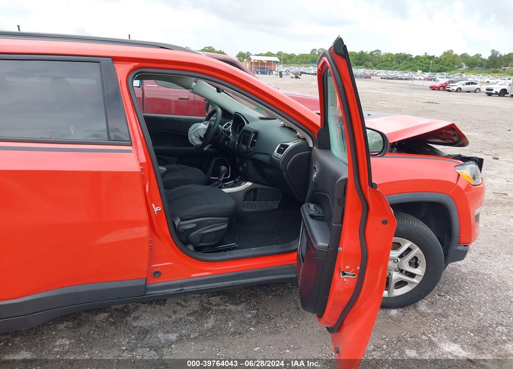 2018 JEEP COMPASS SPORT 4X4 VIN: 3C4NJDAB3JT131485