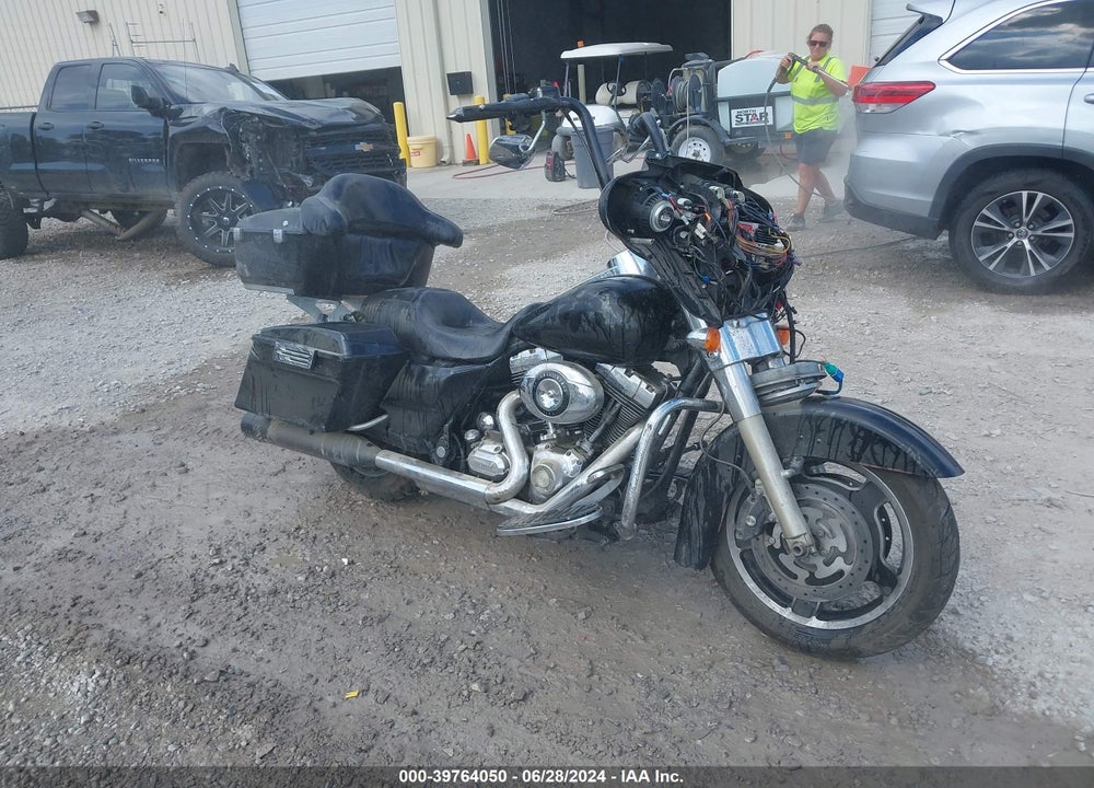 2009 HARLEY-DAVIDSON FLHX VIN: 1HD1KB4139Y678915