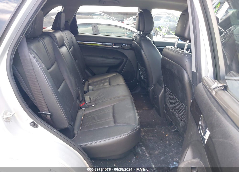 2012 KIA SORENTO SX V6 VIN: 5XYKWDA22CG275446
