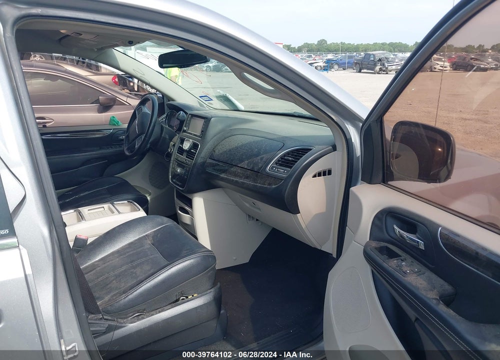 2013 CHRYSLER TOWN & COUNTRY TOURING VIN: 2C4RC1BG4DR585112