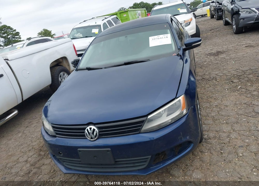 2011 VOLKSWAGEN JETTA 2.5L SE VIN: 3VWDZ7AJ7BM049880