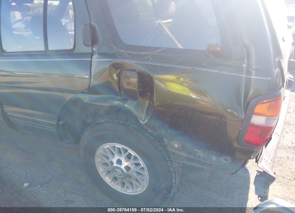 1996 NISSAN PATHFINDER LE/SE/XE VIN: JN8AR05Y5TW016354