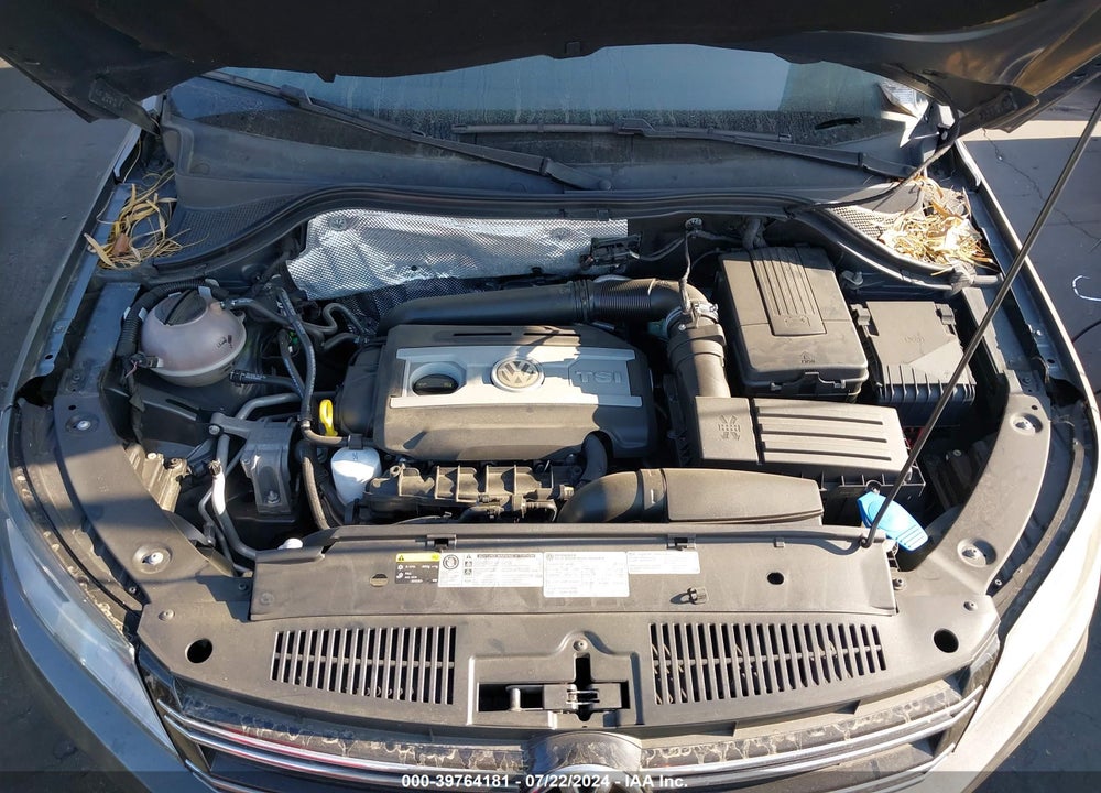 2015 VOLKSWAGEN TIGUAN S VIN: WVGAV7AX0FW523305