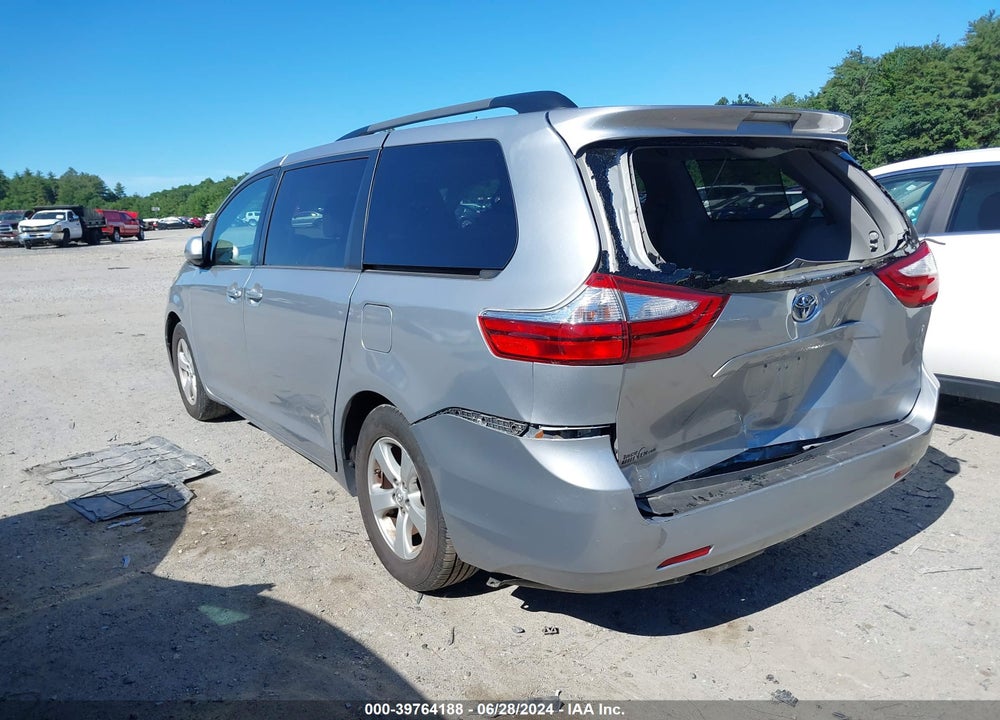 2015 TOYOTA SIENNA LE 8 PASSENGER VIN: 5TDKK3DC5FS667354