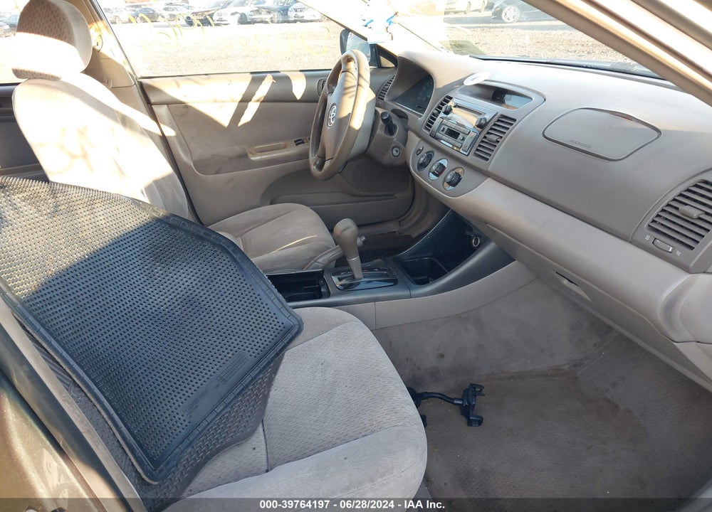 2003 TOYOTA CAMRY LE VIN: 4T1BE32K03U779788